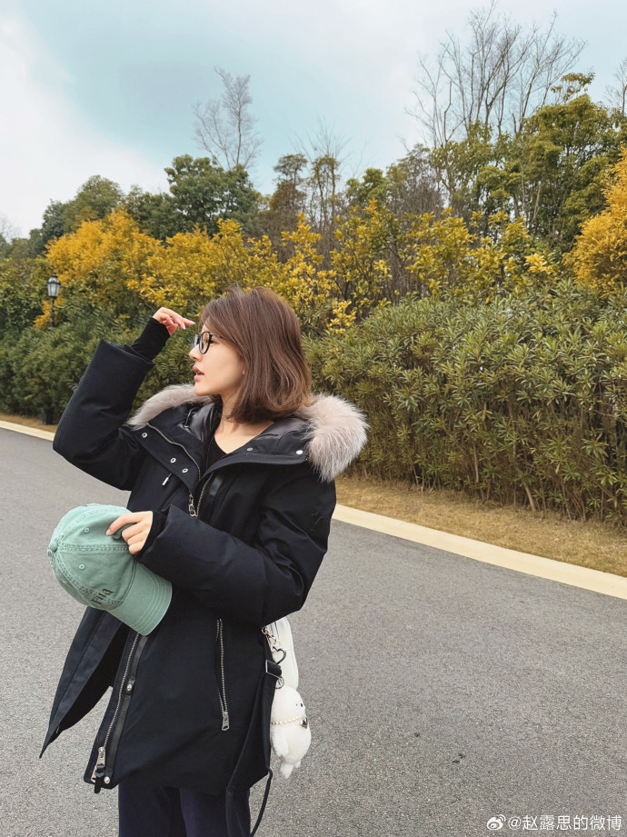 赵露思晒休养日常:在四川“慢慢 漫漫”享受自然风光