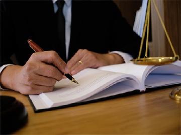 廉租房住户购房后产权变更与资格核查时限解析